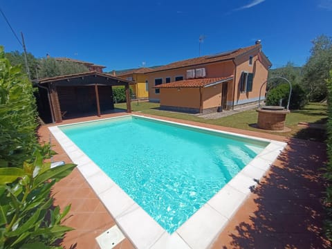 Property building, Garden view, Pool view