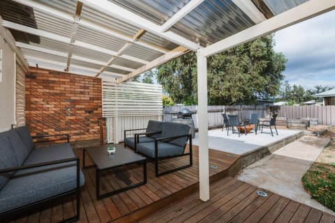 Balcony/Terrace, Garden view