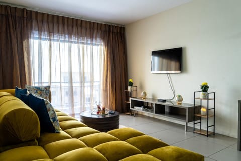 Communal lounge/ TV room, TV and multimedia, Seating area