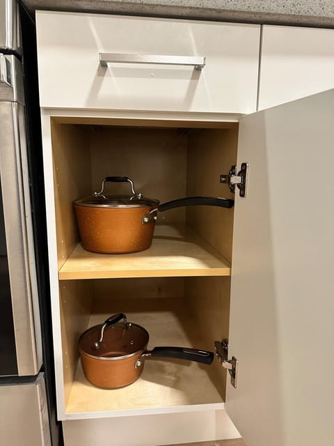 Cozy 2 Bedroom Suite in Burnaby Apartment in New Westminster