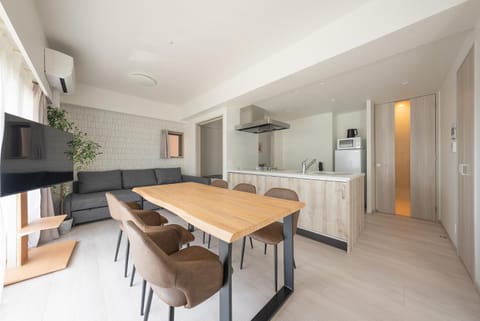 Dining area, Diving