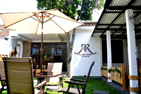 Off site, Garden, Area and facilities