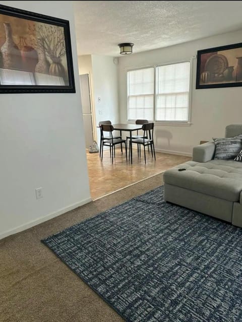 Cozy Apartment Apartment in Orangeburg