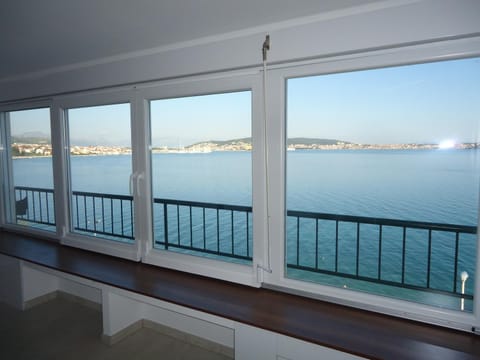 Summer, View (from property/room), Living room, On site, Sea view
