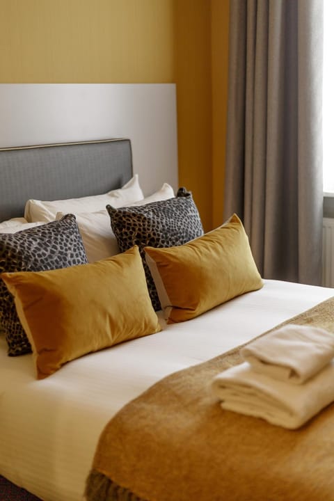 Destiny Scotland - Princes Street Residence Apartment in Edinburgh