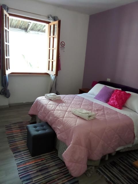Economy Double room, bathroom in shared Vacation rental in Olbia