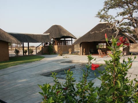 Property building, Balcony/Terrace, Swimming pool