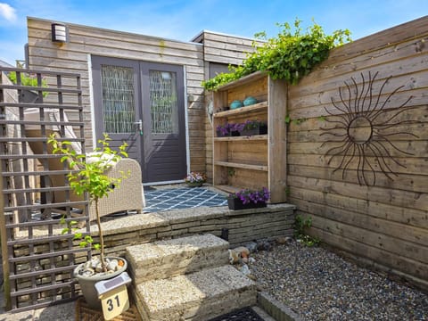 Property building, Balcony/Terrace