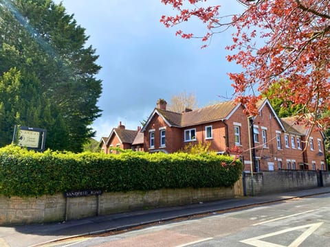 Property building, Street view