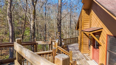 Crooked Lane Cabin Cabin in Tennessee