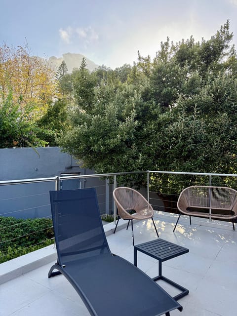 Wood Road Coastal Guest rooms Nature lodge in Cape Town