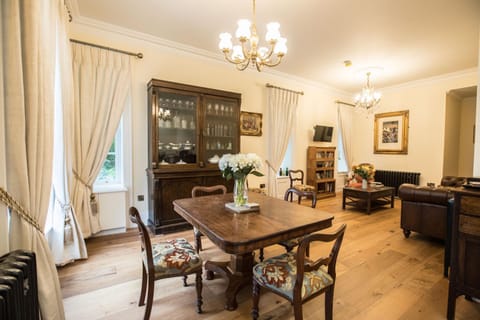 Bishop's Gate Hotel Hotel in Londonderry