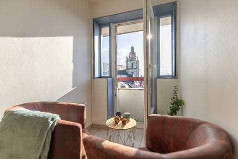 Living room, Seating area, City view