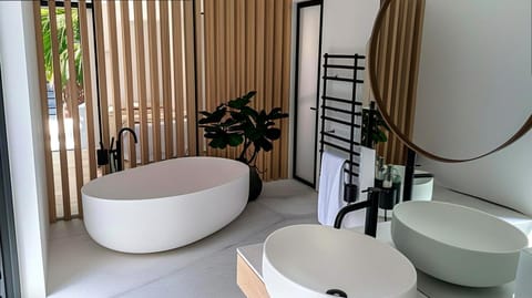 Home for 6 guests in Oia with pool Villa in Oia