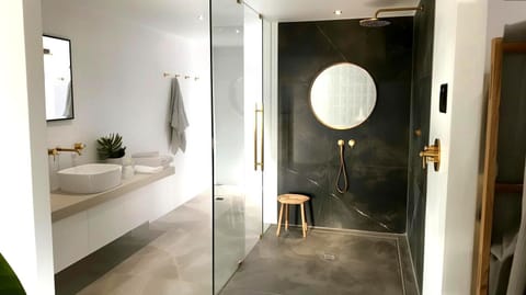 Home for 6 guests in Oia with pool Villa in Oia