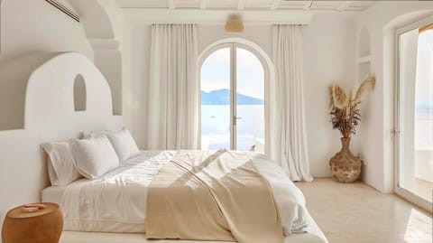 Home for 6 guests in Oia with pool Villa in Oia