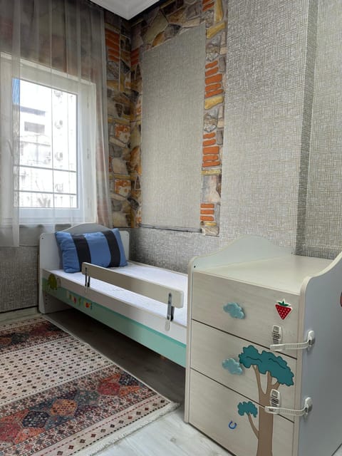 Bed, Bedroom, cot