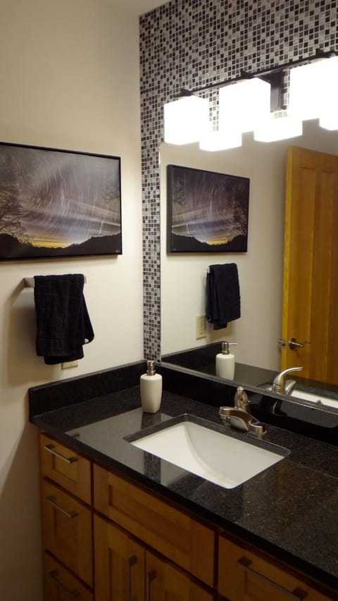 Forest Escape - Quiet and Private House in Wisconsin