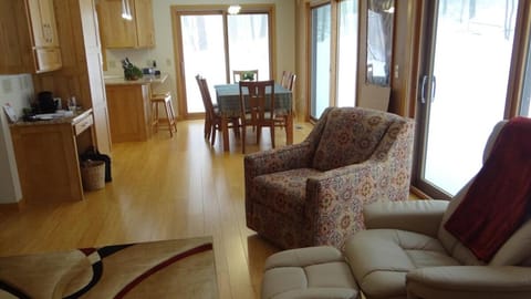 Forest Escape - Quiet and Private House in Wisconsin