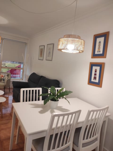 Apartamento a 150 m de la playa de Baltar - VUT Apartment in Portonovo