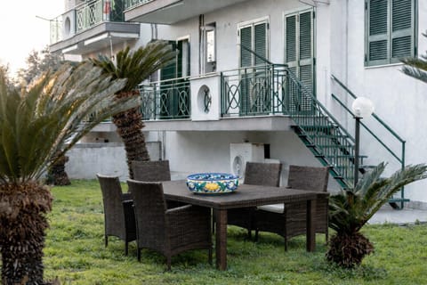 Patio, Garden, Garden view