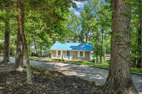 Property building, Spring, Day