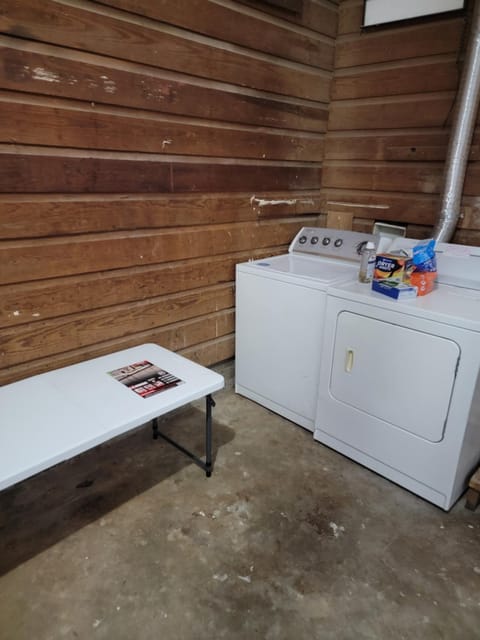 5 minutes from Garrison Ave House in Fort Smith