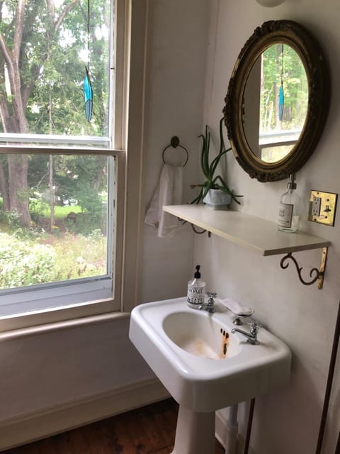 Lovely 1-bedroom in Coxsackie, NY Apartment in Coxsackie