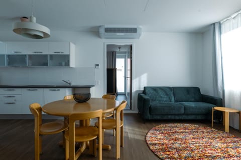Kitchen or kitchenette, Living room, Seating area, Dining area, air conditioner