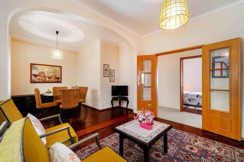 Communal lounge/ TV room, Dining area