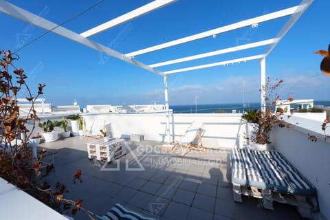Balcony/Terrace, Balcony/Terrace