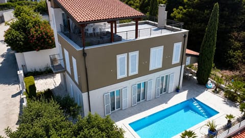 Patio, Garden, Balcony/Terrace, Pool view, Swimming pool