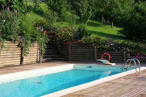 Swimming pool, Swimming pool