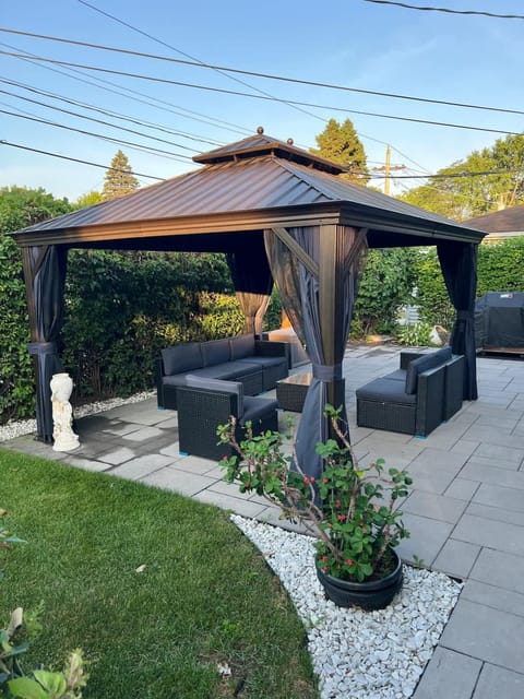 Casa 22 Luxury & Modern 3BD 2BA Home in Skokie House in Lincolnwood