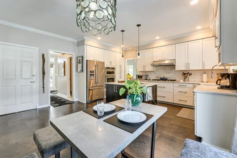 Endless Fun! Family Home with Spacious Yard in Clive House in Clive