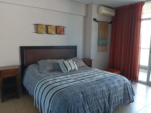 Bed, Bedroom, air conditioner