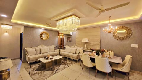 Living room, Dining area, Internal: Not applicable to any particular room