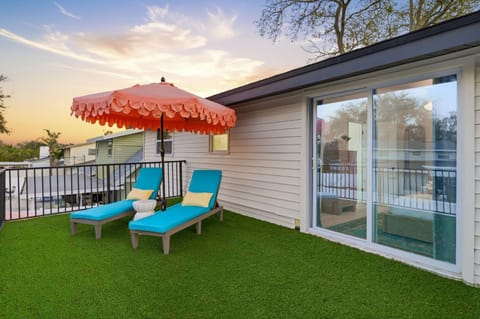 Sleeps 10 - Game Room - Putt Putt - Movie Theater House in Seminole