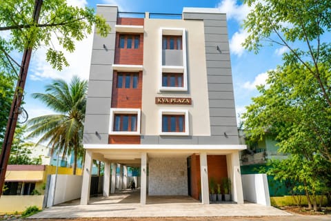 Property building, Day