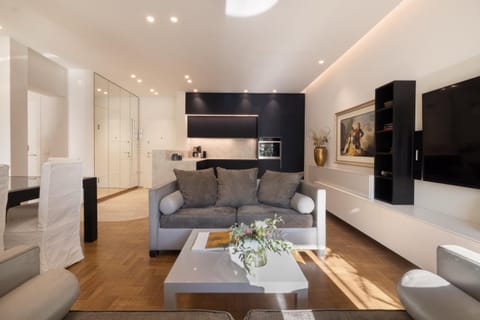 Communal lounge/ TV room, Living room