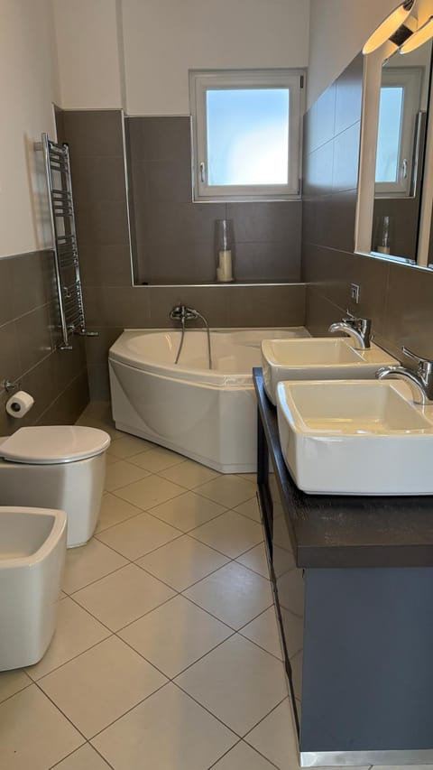 Hot Tub, Bathroom, Bath