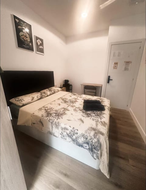 Habitación en Alicante 4 Bernardo Bed and Breakfast in Alicante