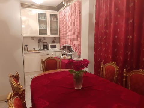 Apartmani Vivaldi Niš Bed and Breakfast in Serbia