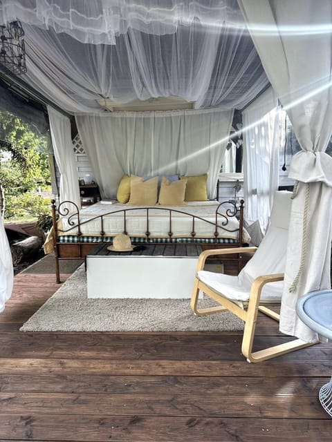 Bed, Balcony/Terrace