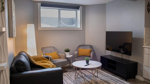 Communal lounge/ TV room, TV and multimedia, Living room