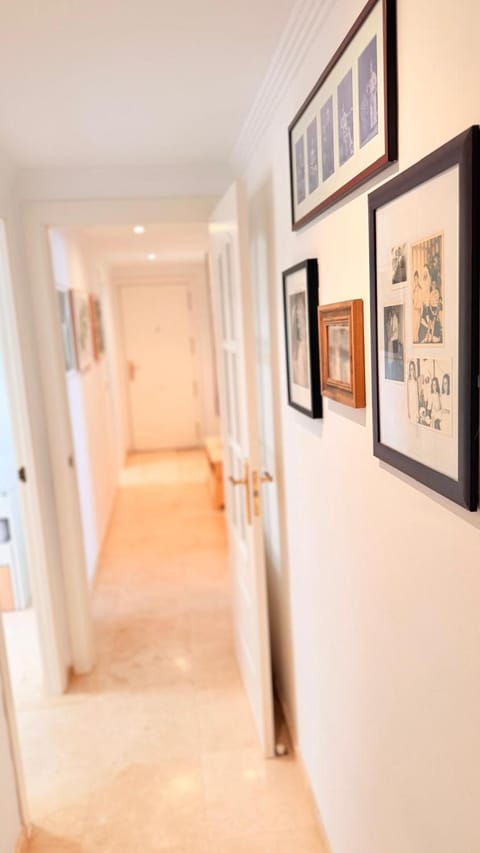 Room City Estepona M Méndez Cozy 3BR 2Bath Apartment in Estepona