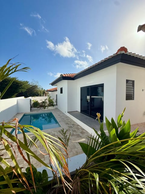 Property building, Pool view, Swimming pool