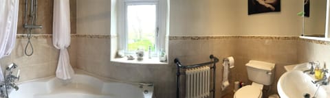 Langtoft Manor Bed and Breakfast in Isle of Man