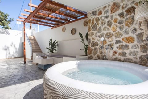 Day, Natural landscape, Hot Tub, Hot Tub