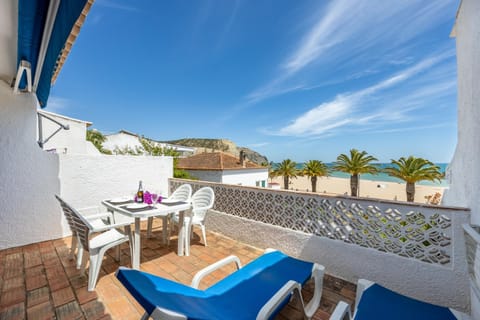 Day, View (from property/room), Balcony/Terrace, Beach, Sea view, sunbed